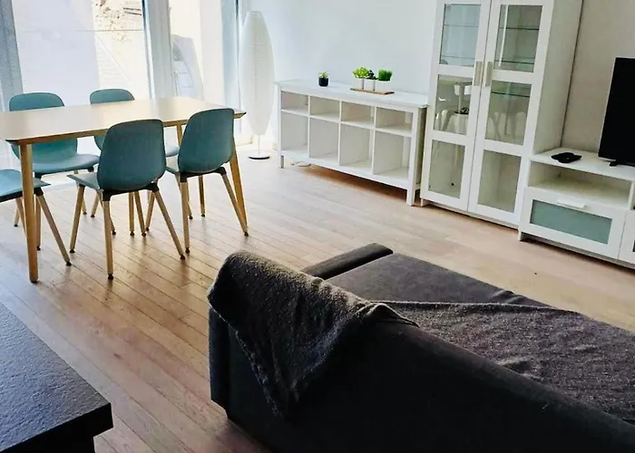 شقة Bright And Welcoming 2 Bedrooms In Center