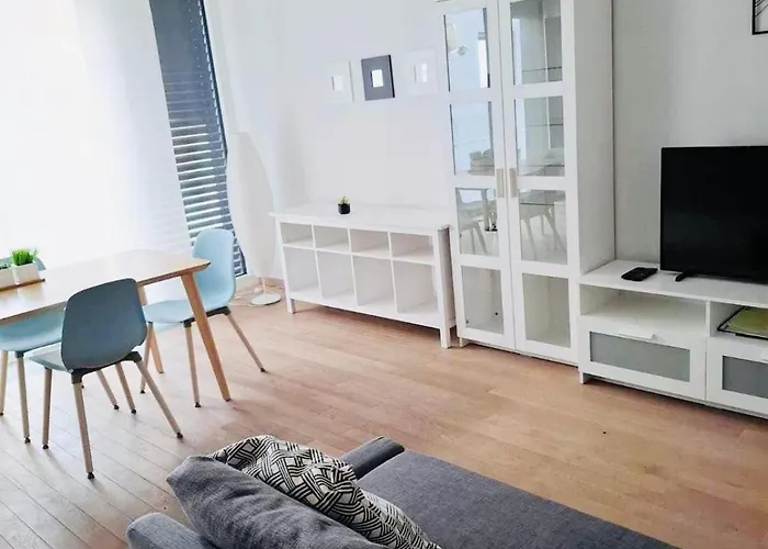 Apartment Bright And Welcoming 2 Bedrooms In Center *