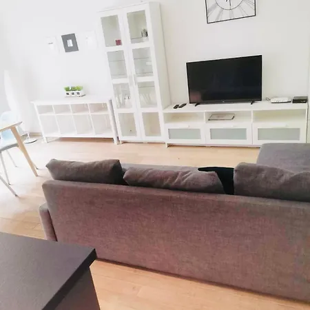 Bright And Welcoming 2 Bedrooms In Center Lucembursko
